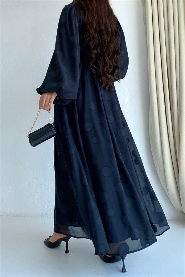 Kabartma Puantiyeli Siyah Şifon Elbise