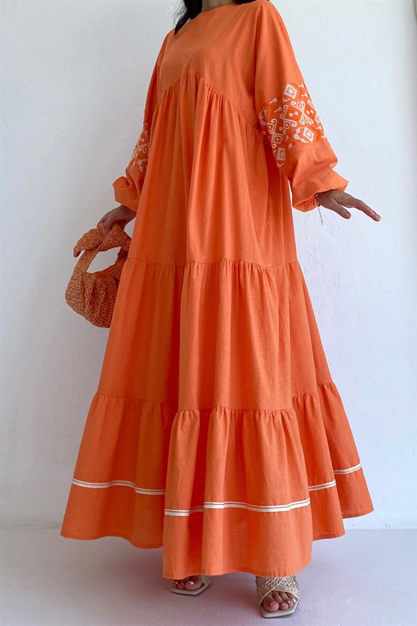 Kolları Vintage Nakışlı Oranj Kat Kat Elbise