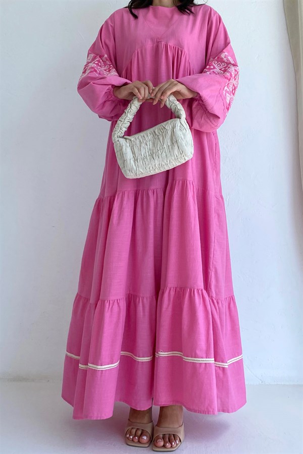 Kolları Vintage Nakışlı Pers Gülü Kat Kat Elbise