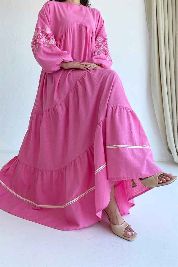 Kolları Vintage Nakışlı Pers Gülü Kat Kat Elbise